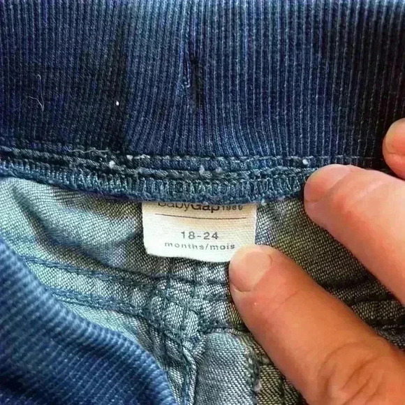 Baby  gap jeans - Picture 3 of 3